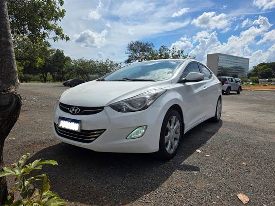 HYUNDAI ELANTRA 1.8 GLS 16V GASOLINA 4P AUTOMÁTICO HYUNDAI ELANTRA 1.8 GLS 16V GASOLINA 4P AUTOMÁTICO